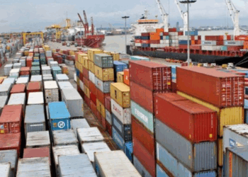 Chittagong port opens new recruitment for operators despite opposition from incumbents