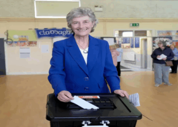 আয়ারল্যান্ডের প্রেসিডেন্ট নির্বাচনে প্রো-প্যালেস্টাইন প্রার্থী ক্যাথরিন কনোলির বিপুল ব্যবধানে জয়