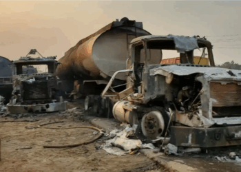 নাইজেরিয়ায় তেলবাহী ট্যাংকার বিস্ফোরণে অন্তত ৩০ জন নিহত