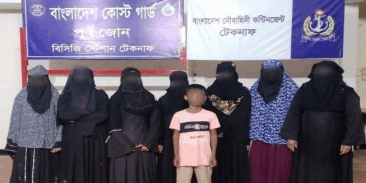 8 people including women and child rescued from traffickers in Teknaf