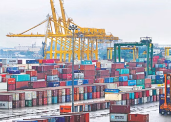 চট্টগ্রাম বন্দরে নতুন অপারেটর নিয়োগ: সমালোচনা ও সমর্থনের মিশ্র প্রতিক্রিয়া