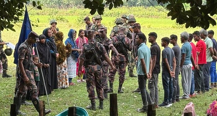 বিএসএফের মাধ্যমে দেশে ফিরলেন ১৯ বাংলাদেশি: হস্তান্তর চৌদ্দগ্রাম সীমান্তে