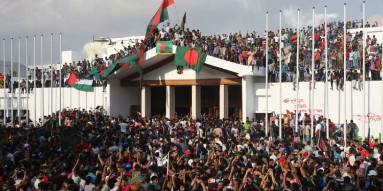 বাংলাদেশে “জুলাই সনদ” স্বাক্ষরের প্রস্তুতি:প্রধান উপদেষ্টার নেতৃত্বে জুলাই সনদ সই ১৫ অক্টোবর