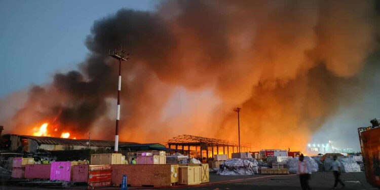 শাহজালাল বিমানবন্দরে অগ্নিকাণ্ড তদন্তে ৭ সদস্যের কমিটি গঠন