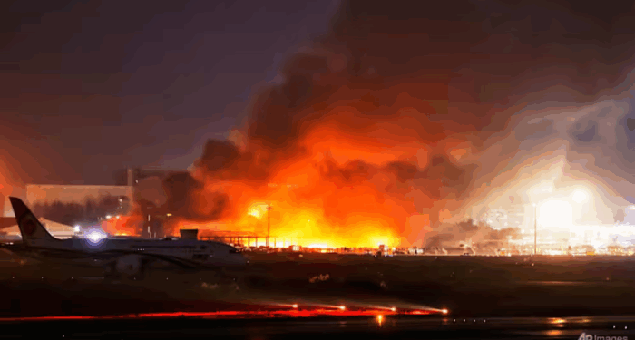 আন্তর্জাতিক গণমাধ্যমের শিরোনামে হযরত শাহজালাল আন্তর্জাতিক বিমানবন্দরের কার্গো সেকশনে আগুন