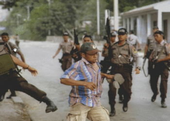 ইন্দোনেশীয় আগ্রাসনের অর্ধশতক পরও ন্যায়বিচারের খোঁজে পূর্ব তিমুর