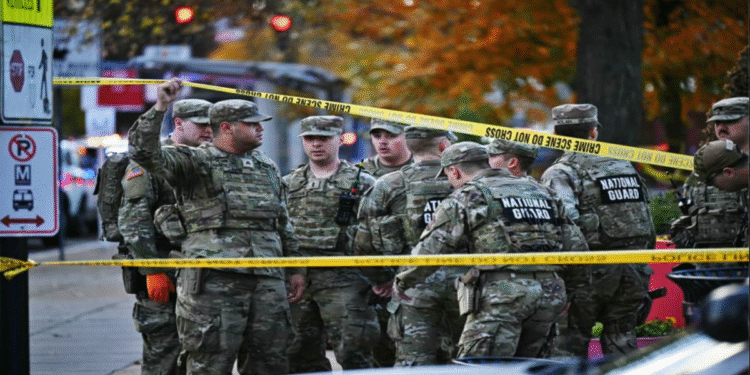 ওয়াশিংটন ডিসিতে ন্যাশনাল গার্ড সদস্যদের লক্ষ্য করে গুলি, আফগান এক ব্যক্তিকে আটক: কী ঘটেছিল, কে অভিযুক্ত