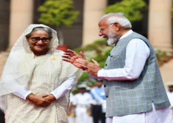  আল জাজিরার প্রতিবেদন: ভারত কেন ফিরিয়ে দেবে না শেখ হাসিনাকে বাংলাদেশের মৃত্যুদণ্ডের মুখোমুখি