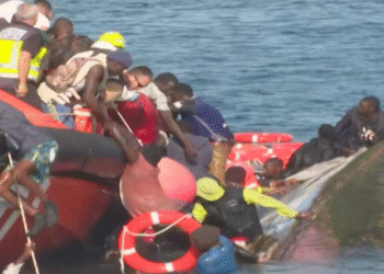 মালয়েশিয়ার উপকূলে রোহিঙ্গা নৌকাডুবি, সাতজনের মৃত্যু, শতাধিক নিখোঁজ