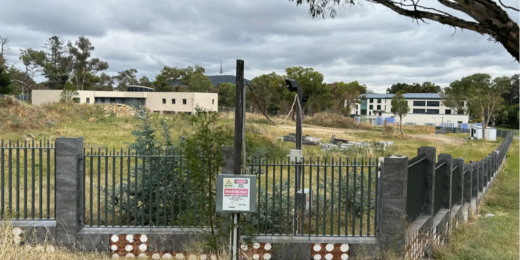 অস্ট্রেলিয়ার সংসদের কাছে রুশ দূতাবাস নির্মাণে নিষেধাজ্ঞা বহাল রাখল আদালত