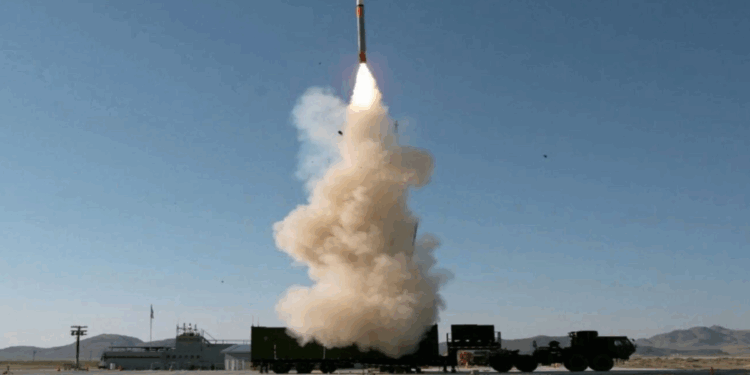 ইউক্রেনকে দীর্ঘপাল্লার টমাহক ক্ষেপণাস্ত্র দেওয়ার অনুমোদন পেন্টাগনের