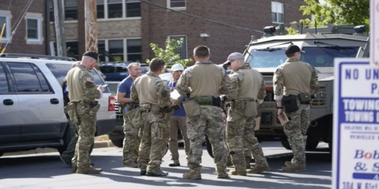 আফগান পাসপোর্টধারীদের ভিসা ও আশ্রয় আবেদন স্থগিত করল যুক্তরাষ্ট্র