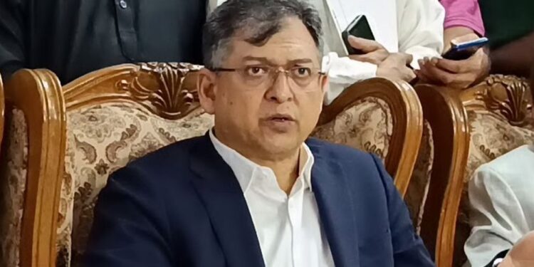 গণভোটের মাধ্যমে সংবিধান সংশোধন করা যাবে না: সালাহউদ্দিন আহমদ