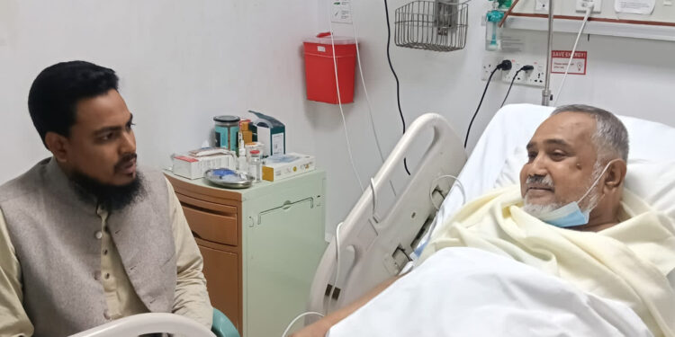 জামায়াত নেতা ডা. তাহেরকে দেখতে হাসপাতালে গেলেন এনসিপির আখতার হোসেন