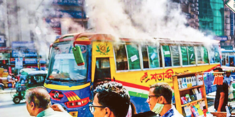 ঢাকা রাজধানীর মিরপুরে বাসে অগ্নিসংযোগ