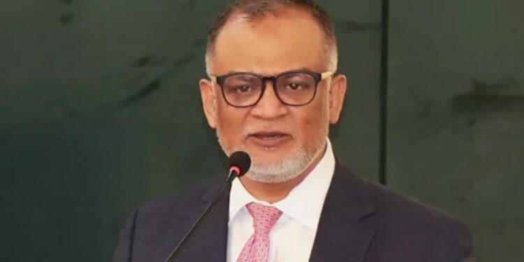 প্রবাসীদের ন্যায্য ভাড়া নিশ্চিতের আহ্বান বিমান উপদেষ্টার, ঢাকা–জেদ্দা রুটে ফ্লাইএডিলের ফ্লাইট চালু