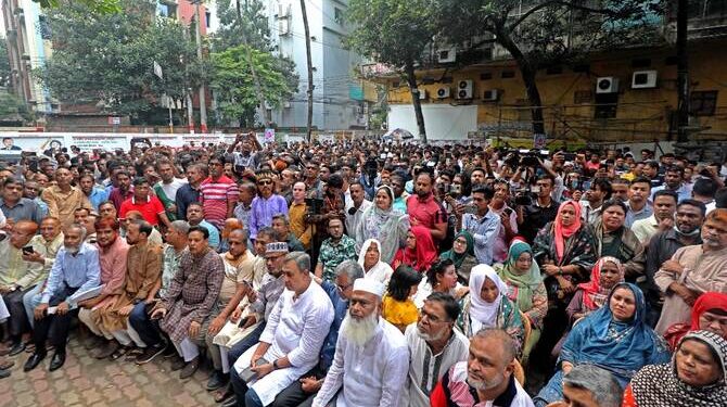 বাংলাদেশে খ্রিস্টানদের মধ্যে আতঙ্ক: চার্চ ও ক্যাথলিক স্কুলে তিনটি ককটেল হামলা