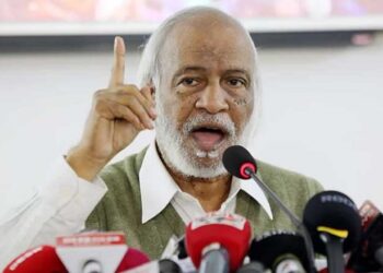 ইসিকে শক্ত অবস্থানে থাকার আহ্বান জানালেন মঈন খান