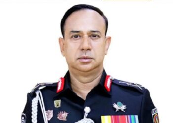 র‌্যাবের সাবেক ডিজি হারুনের পরিবারসহ দেশত্যাগের নিষেধাজ্ঞা