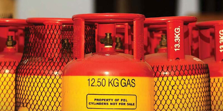 ১২ কেজি এলপিজি সিলিন্ডারের নতুন দাম নির্ধারণ