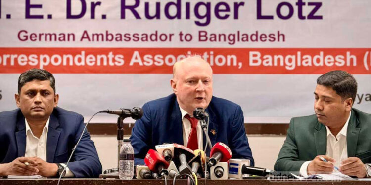 ‘অংশগ্রহণমূলক নির্বাচনে’ সকল দলের সুযোগ নিশ্চিত হওয়া জরুরি: জার্মান রাষ্ট্রদূত