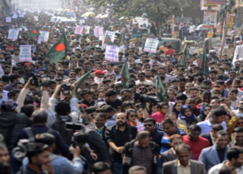 ঢাকায় ভারতবিরোধী প্রতিবাদে দুই ভিসা সেন্টার বন্ধ, হাইকমিশনের সামনে র‌্যালি