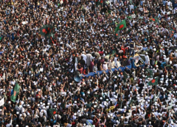 রাষ্ট্রীয় শোক পালনের মধ্যে বিদ্রোহী আন্দোলন নেতা শরিফ ওসমান হাদির দাফন সম্পন্ন