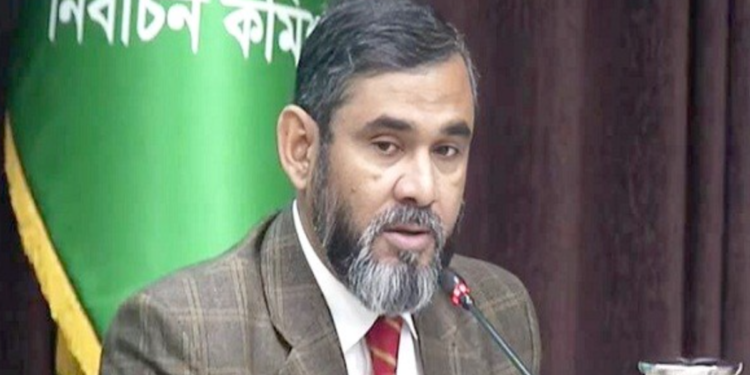 সন্ত্রাসীদের নিয়ন্ত্রণে রাখুন, নইলে তারা আপনাদের নিয়ন্ত্রণে নেবে: ডিসি-এসপিদের ইসি সানাউল্লাহ