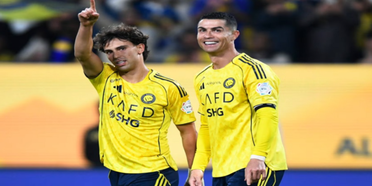 চল্লিশ বছর বয়সেও রোনালদোর গোলবন্যা, ক্যারিয়ারে ১৪তমবার ৪০ গোলের কীর্তি