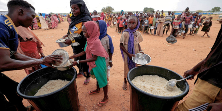 ক্ষুধা ও শূন্য গ্রাম কাঁপাচ্ছে সুদান, আরব-বারহান দাবি করেছেন আরএসএফের আত্মসমর্পণ