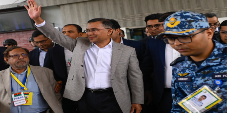 বাংলাদেশের রাজনীতির মোড় ঘোরানো প্রত্যাবর্তন: তারেক রহমান কেন এখন গুরুত্বপূর্ণ