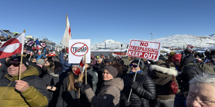 গ্রিনল্যান্ড নিয়ে নতুন করে চাপ বাড়ালেন ট্রাম্প, ডেনমার্কের কড়া প্রতিবাদ