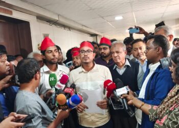 ৩ দফা দাবি মানা না হলে স্বরাষ্ট্রসহ তিন উপদেষ্টার পদত্যাগ চাইলেন ডাকসু ভিপি সাদিক কায়েম