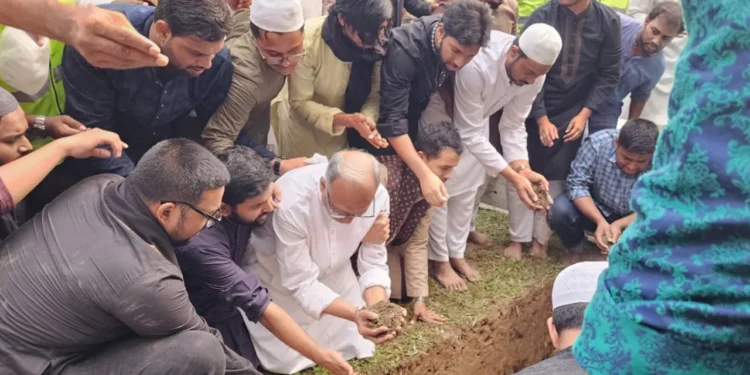 এমন জানাজা ও লাখো মানুষের ভালোবাসা কয়জনের ভাগ্যে জুটে