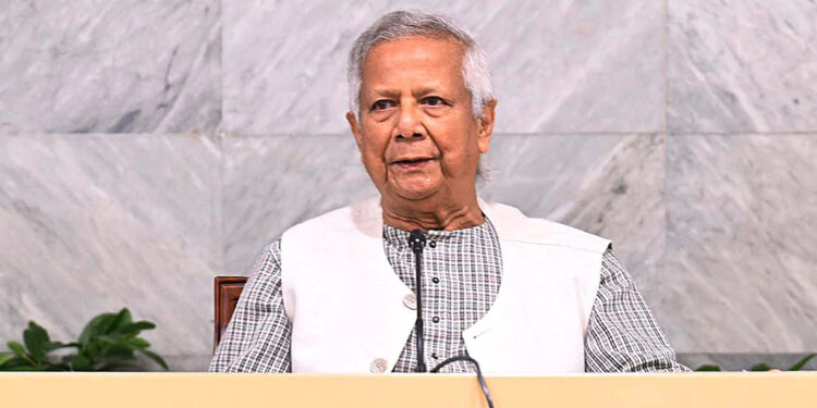 জাতীয় স্বাস্থ্য–নিরাপত্তা জোরদারে এপিআই নীতি দ্রুত বাস্তবায়নের সরাসরি নজরদারির আহ্বান প্রধান উপদেষ্টার