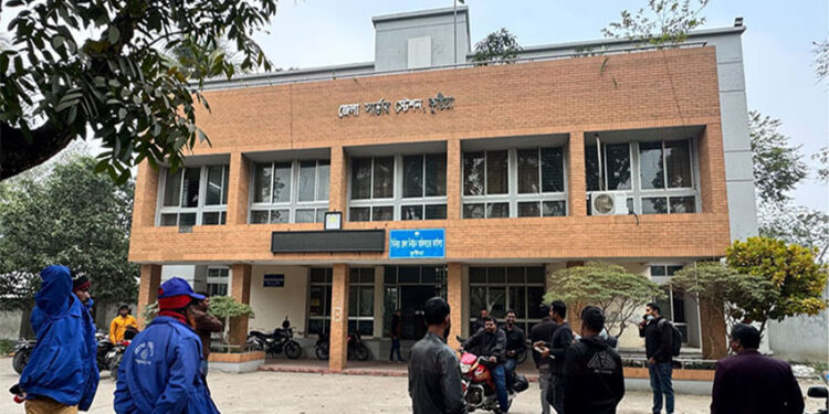কুষ্টিয়া নির্বাচন অফিসে অগ্নিকাণ্ড তদন্তে প্রশাসন