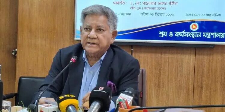 চট্টগ্রাম বন্দরে প্রতিদিন দুই–আড়াই কোটি টাকার চাঁদাবাজি হয়: শ্রম উপদেষ্টা