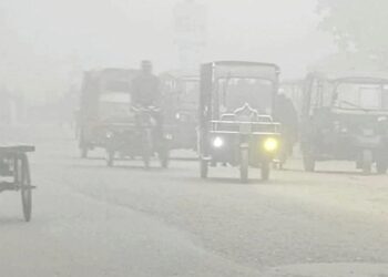 দিনাজপুরে কনকনে শীত, তাপমাত্রা নেমে ১১.৯ ডিগ্রি