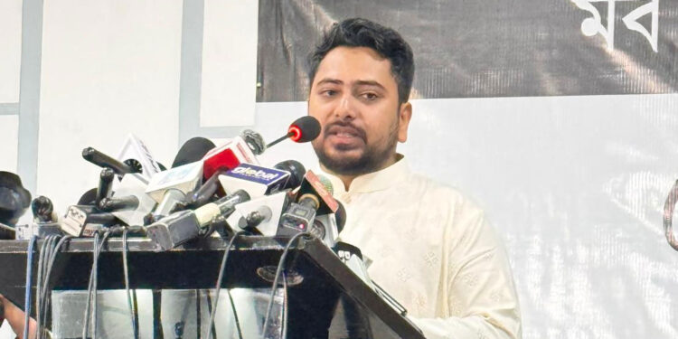 প্রথম আলো ও ডেইলি স্টারে হামলায় সরকারের ভেতরের অংশের সংশ্লিষ্টতার ইঙ্গিত: নাহিদ ইসলাম