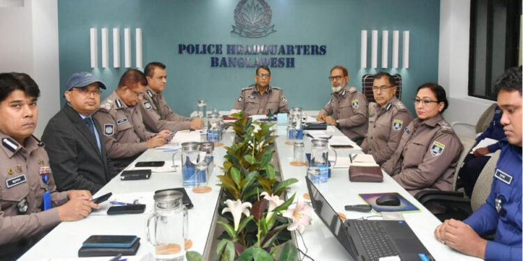 নির্বাচনকে সর্বোচ্চ গুরুত্ব দিয়ে আইনশৃঙ্খলা নিয়ন্ত্রণে রাখার নির্দেশ আইজিপির