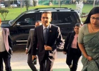 পররাষ্ট্র মন্ত্রণালয়ে তলব হয়ে পাঁচ মিনিটেই বেরিয়ে গেলেন ভারতের হাইকমিশনার