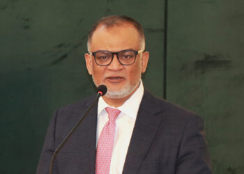 বাংলাদেশের নিরাপত্তা নিয়ে নেতিবাচক প্রচারণা—বর্তমানে কোনো ঝুঁকি নেই: বাণিজ্য উপদেষ্টা