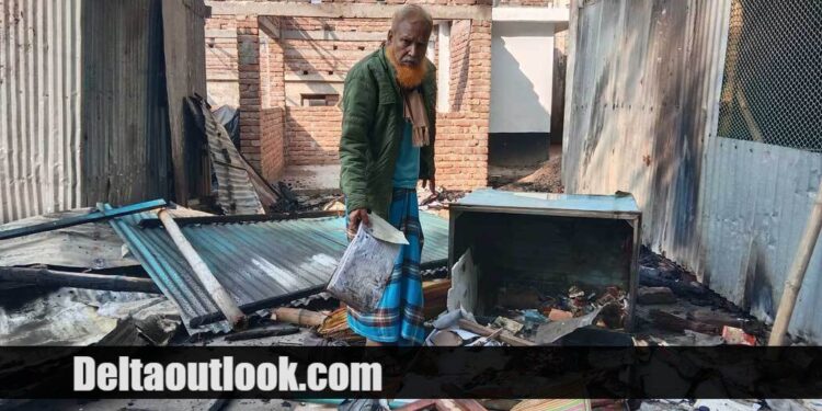 মাগুরায় সাব-রেজিস্ট্রি ও ভূমি অফিসে পেট্রোল বোমা হামলা: পুড়ল গুরুত্বপূর্ণ দলিল ও আসবাবপত্র