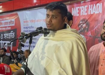 আমরা চেয়েছি ব্যালট–বিপ্লব, কিছু দল বুলেট–বিপ্লবের পথে হাঁটছে: হাসনাত আবদুল্লাহ