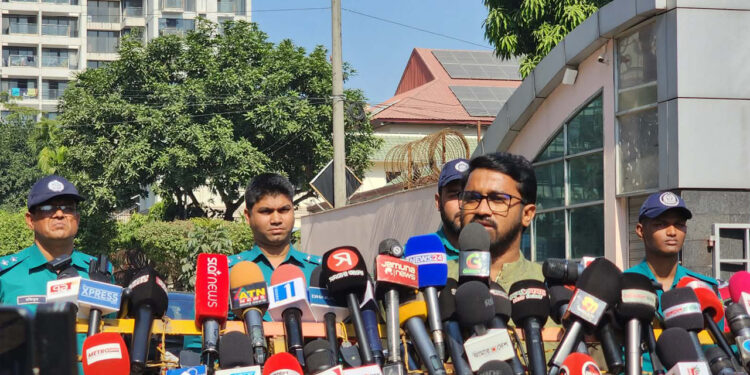 সুষ্ঠু নির্বাচনের স্বার্থে স্বরাষ্ট্র উপদেষ্টাকে পদ থেকে সরাতে হবে: রাশেদ খান