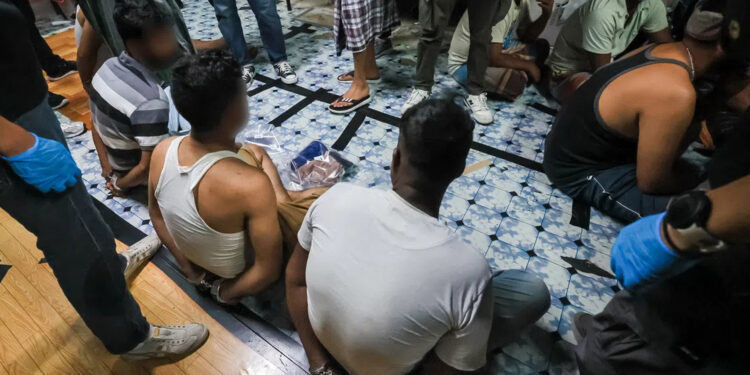 বাংলাদেশের নিরাপত্তা নিয়ে নেতিবাচক প্রচারণা—বর্তমানে কোনো ঝুঁকি নেই: বাণিজ্য উপদেষ্টা