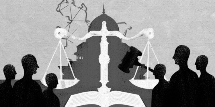 স্বাধীন বিচারব্যবস্থার স্বপ্ন: নাগালের মধ্যে থাকলেও ফসকে যেতে পারে