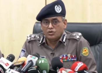 ‘হাদির ওপর হামলাকারী মূল আসামি দেশেই আছে ধরে নিয়েই তদন্ত চলছে’