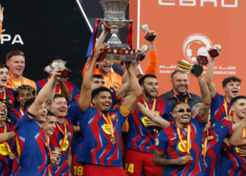 এল ক্লাসিকোতে রিয়ালকে হারিয়ে স্প্যানিশ সুপার কাপ ধরে রাখল বার্সেলোনা