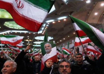 যুক্তরাষ্ট্রের সমর্থনের পর বিক্ষোভ মোকাবিলায় জাতীয় স্বার্থ রক্ষার অঙ্গীকার ইরানের সেনাবাহিনীর